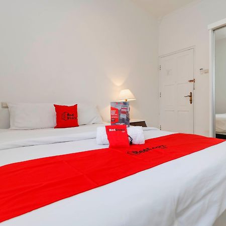 Reddoorz Plus @ Tendean Jakarta Luaran gambar